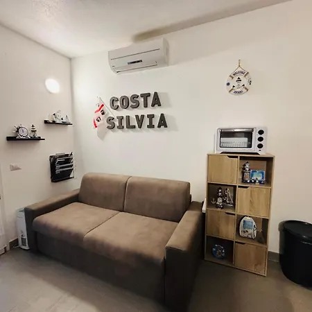 Costa Silvia Villaggio Frisaia Vue Imprenable Sur La Avec Piscine Apartament *
